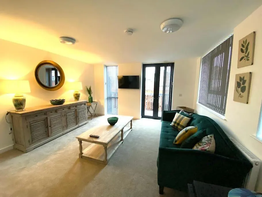 Ranmoor Serviced Apartments At Wilkinson Lane- The Burlington Suite Sheffield